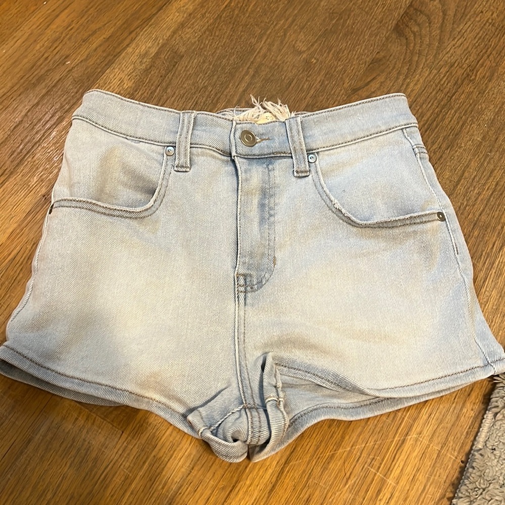 Altar’d state Jean shorts 26/1